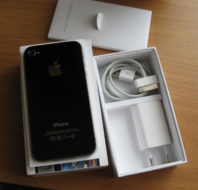 Лот: 3797131. Фото: 1. Iphone 4S 16 gb РСТ. Смартфоны