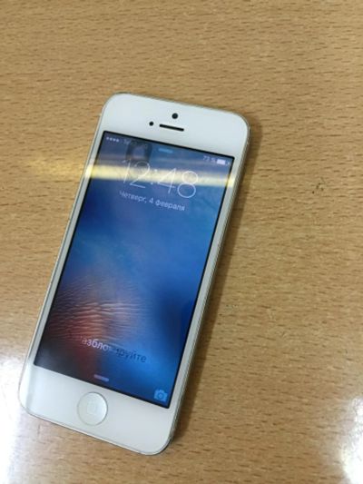 Лот: 6864983. Фото: 1. iPhone 5 16gb рст. Смартфоны