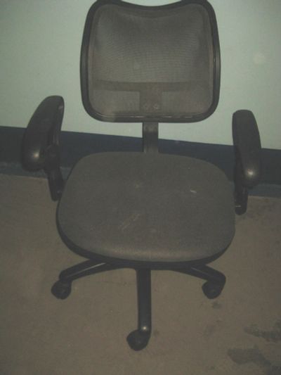 Лот: 20864534. Фото: 1. офисное кресло -- читать описание. Стулья и кресла офисные