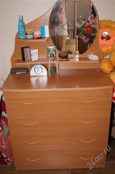 Лот: 1676656. Фото: 1. комод с зеркалом!!. Другое (мебель)