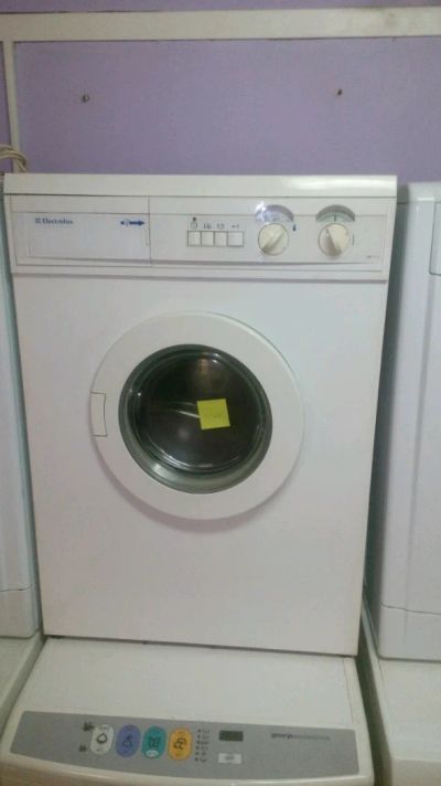 Лот: 5875981. Фото: 1. Стиральная машина Electrolux EW... Стиральные машины
