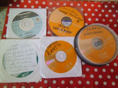 Лот: 25256550. Фото: 1. Диски загрузочные с компьютерными... CD, DVD, BluRay