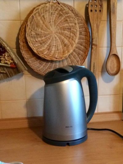 Лот: 10168330. Фото: 1. Электрический чайник Philips HD... Чайники, кофемашины, кулеры