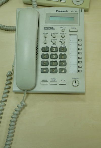 Лот: 8387166. Фото: 1. Цифровой системный телефон Panasonic... Проводные телефоны