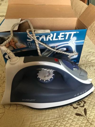Лот: 17714963. Фото: 1. Электроутюг "Skarlett", новый... Утюги, парогенераторы, отпариватели