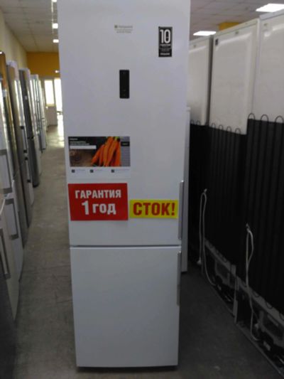 Лот: 14229060. Фото: 1. Холодильник hotpoint-ariston hfp... Холодильники, морозильные камеры