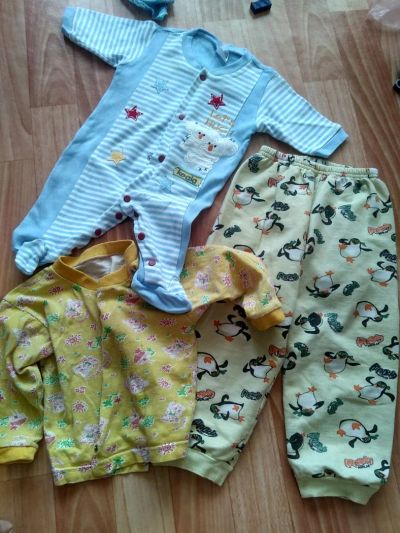 Лот: 9059063. Фото: 1. Штаны-кофта для ребенка до года. Одежда для дома