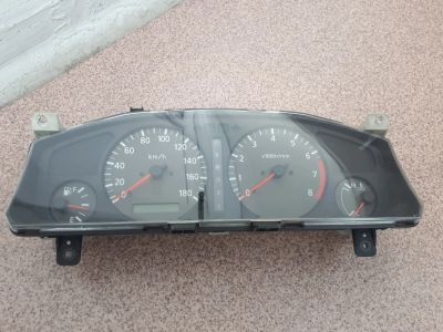Лот: 20346235. Фото: 1. Приборная панель Nissan. Салон