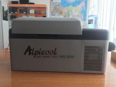 Лот: 13995502. Фото: 1. Автомобильный холодильник Alpicool... Электроприборы для автомобиля