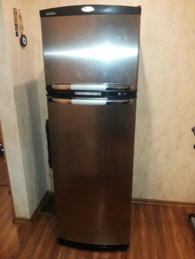 Лот: 6253580. Фото: 1. Холодильник whirlpool 4020 ix... Холодильники, морозильные камеры