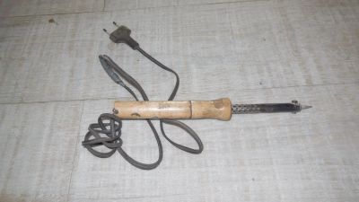 Лот: 8027206. Фото: 1. Паяльник 220v/240v 30W. Радиолюбительский инструмент