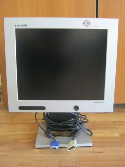 Лот: 4420936. Фото: 1. Монитор Samsung SyncMaster 171P... ЖК-мониторы