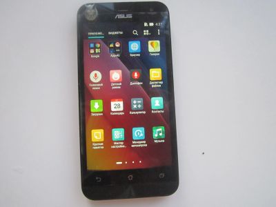 Лот: 22610021. Фото: 1. ASUS ZenFone 2 (2015). Смартфоны