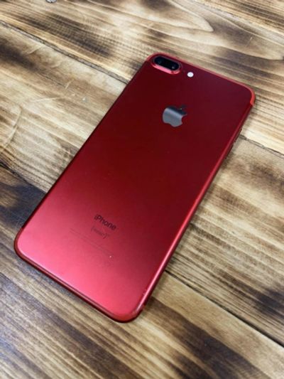 Лот: 14648263. Фото: 1. iPhone 7 Plus 128Gb Red. Смартфоны