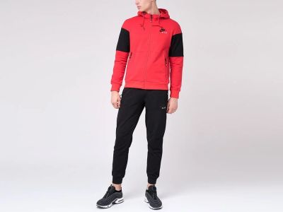 Лот: 14173470. Фото: 1. Спортивный костюм Nike (15711... Спортивные костюмы