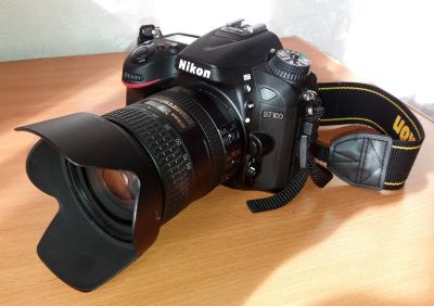 Лот: 12150548. Фото: 1. Зеркальный фотоаппарат Nikon D7100... Цифровые зеркальные