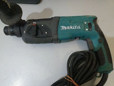 Лот: 16983582. Фото: 1. Перфоратор Makita HR2470 (1412-08... Электроинструмент