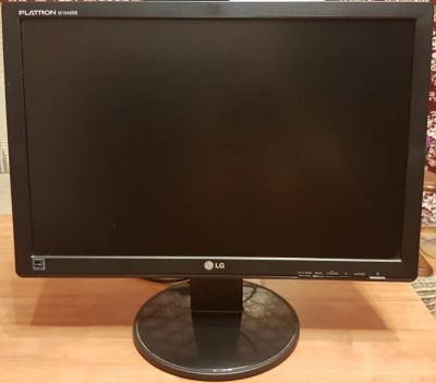 Лот: 9797684. Фото: 1. 19" монитор LG W1942SE. ЖК-мониторы