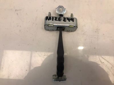 Лот: 21704125. Фото: 1. ограничитель двери Toyota Raize... Двигатель и элементы двигателя
