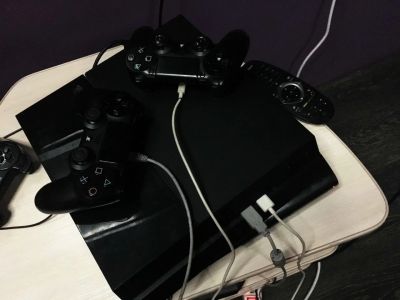 Лот: 11425456. Фото: 1. Sony Playstation 4. Игровые приставки, консоли