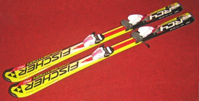 Лот: 12117216. Фото: 1. Детские горные лыжи Fischer RC4... Лыжи