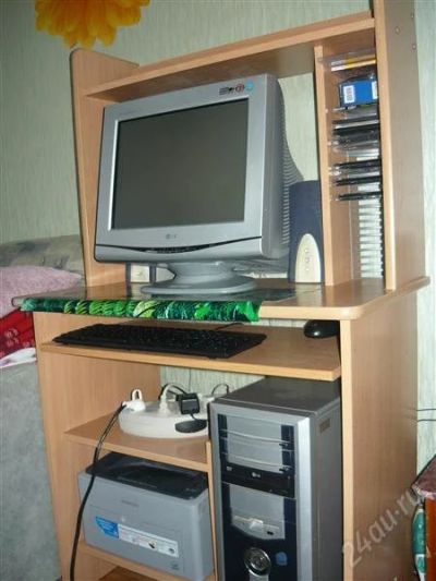 Лот: 1438513. Фото: 1. Стол Компьютерный. Другое (мебель)