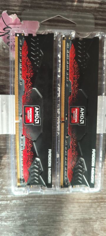 Лот: 25512418. Фото: 1. Оперативная память DDR4 Radeon... Оперативная память