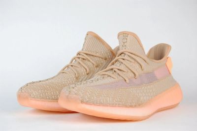 Лот: 16875671. Фото: 1. Кроссовки Adidas Yeezy 350 boost... Кеды, кроссовки, слипоны