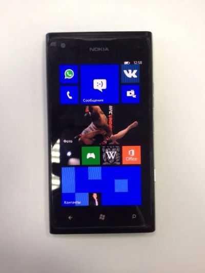 Лот: 3648714. Фото: 1. Nokia Lumia 900. Кнопочные мобильные телефоны