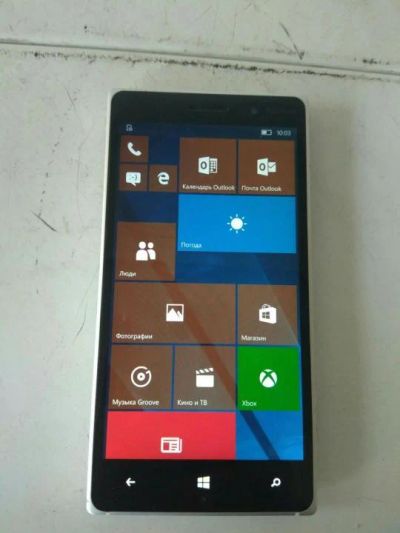 Лот: 11723108. Фото: 1. Nokia Lumia 830. Кнопочные мобильные телефоны