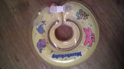 Лот: 6585983. Фото: 1. Круг для купания на шею 0+. Ванночки, сиденья, горшки