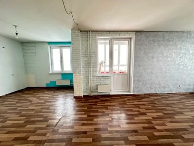 Лот: 25527016. Фото: 1. 3-комн. квартира , Красноярск... Квартиры, студии