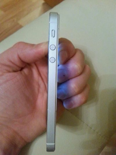Лот: 4963050. Фото: 1. Iphone 5 32gb white. Смартфоны