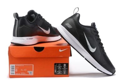 Лот: 15833373. Фото: 1. Nike Pegasus +V7 C. Кеды, кроссовки, слипоны