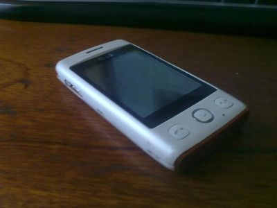 Лот: 3136812. Фото: 1. LG T300 (продажа/обмен) в комплекте... Кнопочные мобильные телефоны