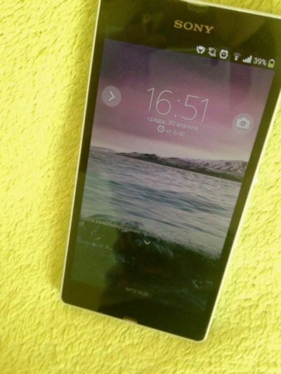 Лот: 4035586. Фото: 1. Sony Xperia Z белый. Смартфоны