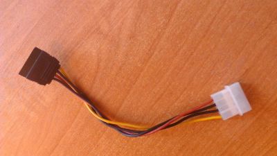 Лот: 7240622. Фото: 1. Переходник питания molex to SATA... Шлейфы, кабели, переходники