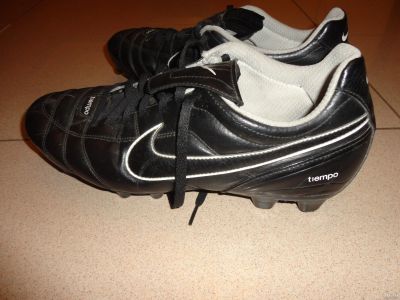 Лот: 13722939. Фото: 1. Бутсы Nike (tiempo) играл несколько... Кеды, кроссовки, слипоны