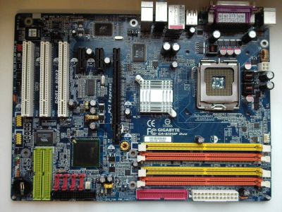 Лот: 4708142. Фото: 1. Материнская плата Gigabyte GA-8I915P... Материнские платы