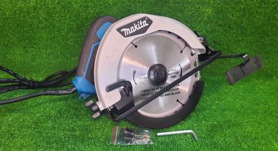 Лот: 19862853. Фото: 1. Циркулярная пила makita MT583... Электроинструмент