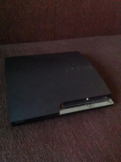 Лот: 4072236. Фото: 1. Продам Play Station 3 slim 320... Игровые приставки, консоли