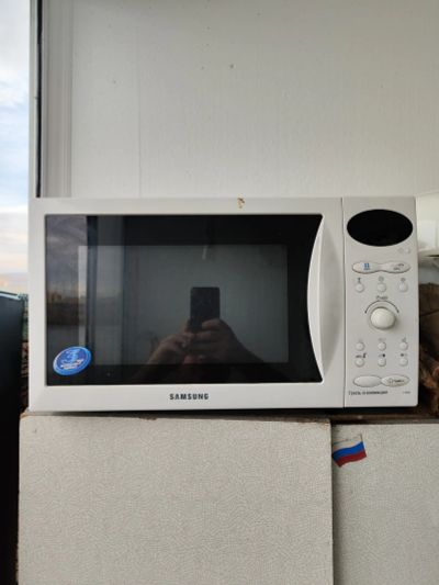 Лот: 19630711. Фото: 1. Микроволновая печь Samsung. Микроволновки, мини-печи
