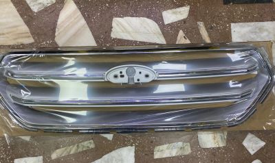Лот: 17421821. Фото: 1. Решётка радиатора Ford Kuga. Детали тюнинга
