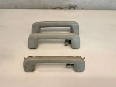 Лот: 22460220. Фото: 1. ручка салонная Ford Focus CB4. Другое (автозапчасти)