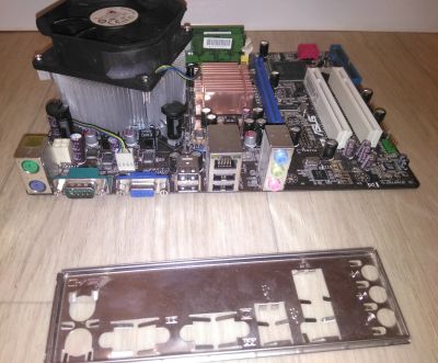 Лот: 18417842. Фото: 1. Компл Asus P5KPL-AM IN/ROEM/SI... Материнские платы