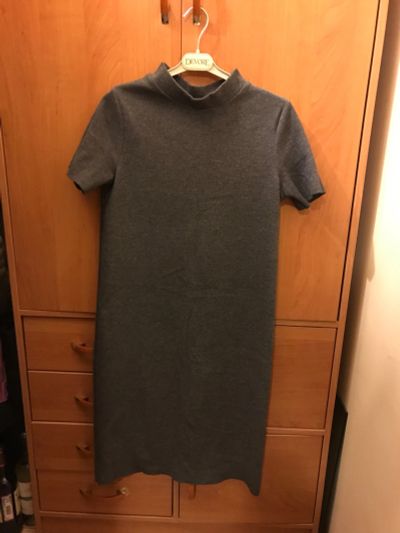 Лот: 15100165. Фото: 1. Платье Zara 44 повторно - не выкуплен. Платья