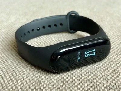Лот: 13630592. Фото: 1. Новый фитнес браслет Xiaomi mi... Смарт-часы, фитнес-браслеты, аксессуары