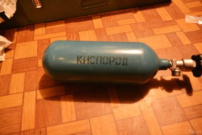 Лот: 3097834. Фото: 1. кислородный баллон 2л. Баллоны, газ в баллонах