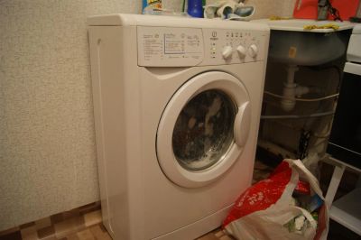 Лот: 3591862. Фото: 1. Indesit wiul83. Стиральные машины