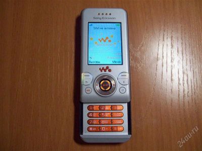 Лот: 1484759. Фото: 1. Мобильный телефон Sony Ericsson... Кнопочные мобильные телефоны